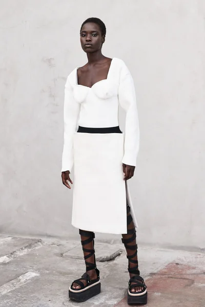 Look 11